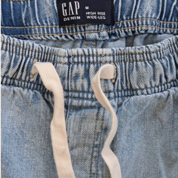GAP Factory High Rise Wide-Leg Pull-On Jeans - Size Medium - Picture 3 of 7